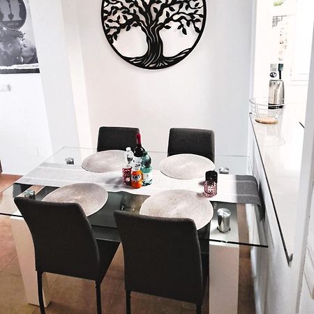 Apartament Julia De Lux Torrevieja Esterno foto