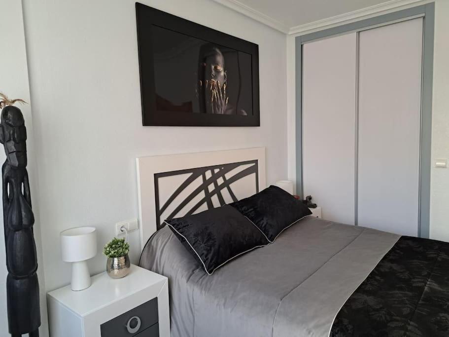 Apartament Julia De Lux Torrevieja Esterno foto