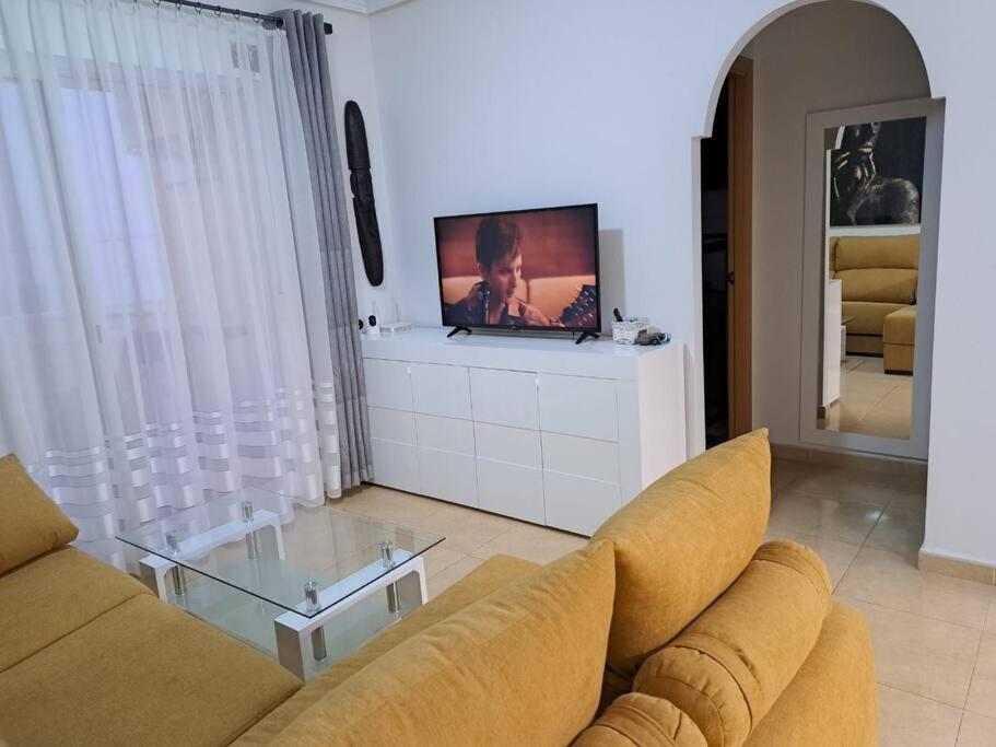 Apartament Julia De Lux Torrevieja Esterno foto